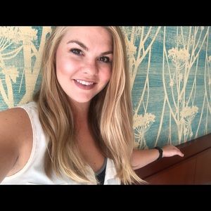 Meet your Posher, Nicole